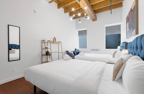 Cite Multimedia Hostel | The Little Prince Rooms-Old Montreal