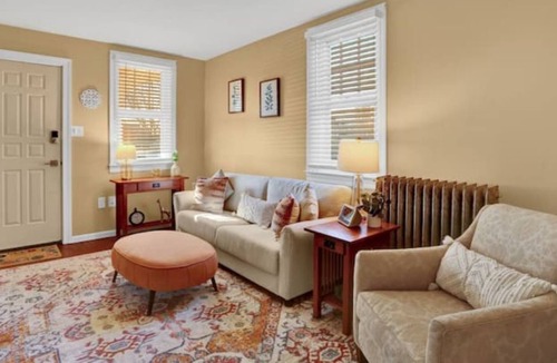 Kenhorst House | The Little Red Cottage!