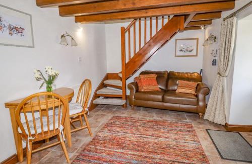 Llanferres House | The Little White Cottage