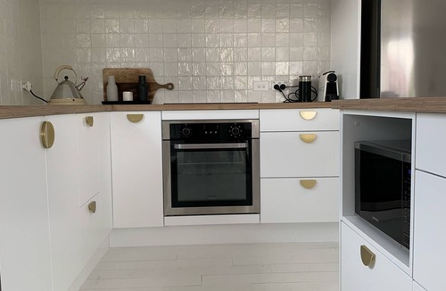 Martinborough House | The Little White Bach