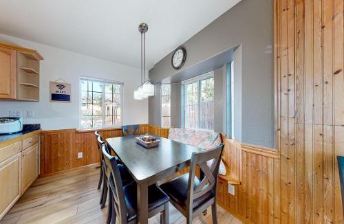 Renton House | The Little Wing Roost