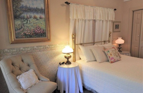 Murphys Cottage | The Little Yellow Cottage