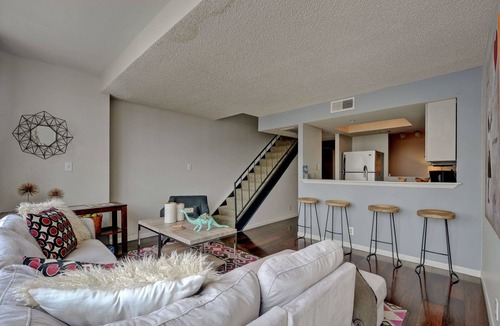 Warehouse District Apartment | The Littlefields by Lodgewell - Stylish Downtown Loft
