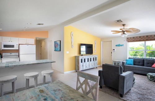 Geiger Key House | The Local's favorite spot.