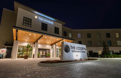 Seagrove Beach Hotel | The Lodge 30A
