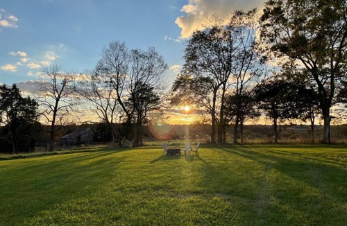 Berry House | # The LODGE! # - A Private Ranch Retreat only 10 miles to the ARK Encounter.