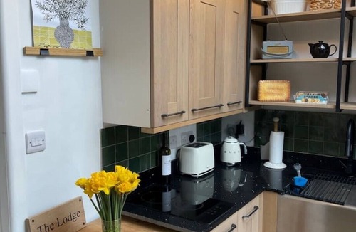 Atworth Cabin | The Lodge - a tranquil escape