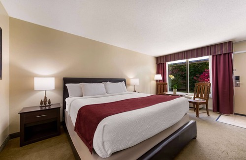 Banner Elk Hotel | The Lodge at Banner Elk