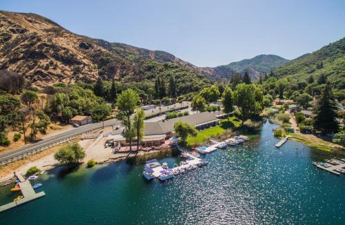 Upper Lake Cabin | The Lodge at Blue Lakes