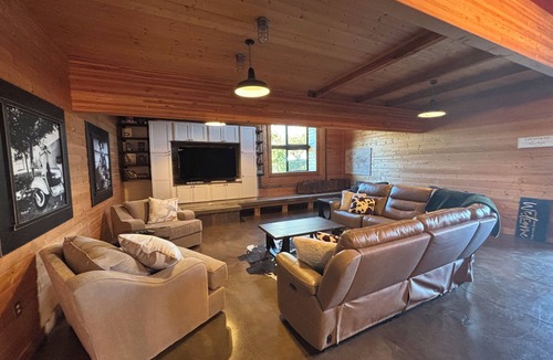 Woods Creek Cabin | The Lodge at Blueberry Ridge