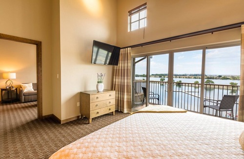 South Richland Hotel | The Lodge at Columbia Point