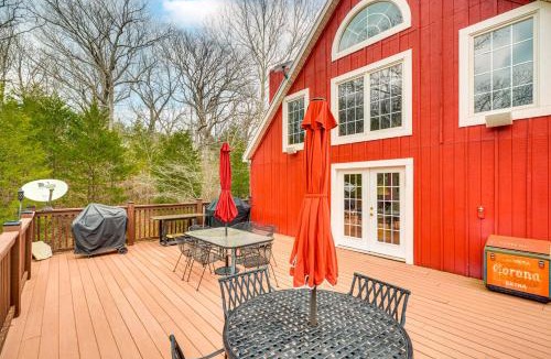 Bland House | 'The Lodge at Crider Creek' Getaway on 140 Acres!