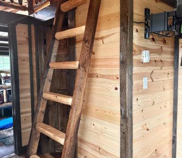 Sundance Cabin | The Lodge at Devils Tower