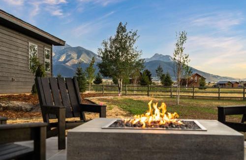 Livingston House | The Lodge at Elbow Creek