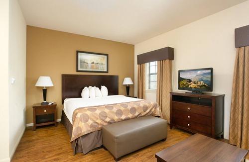 Kenedy Hotel | The Lodge at Kenedy