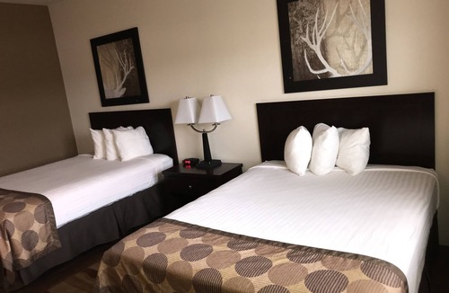 Kenedy Hotel | The Lodge at Kenedy