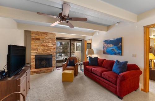 Dillon Apartment | The Lodge at Lake Dillon 308