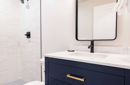 Warren Hotel | The Lodge at Lincoln Peak