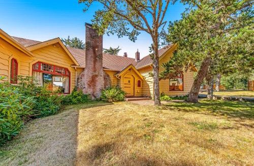 Gearhart House | The Lodge at Little Beach