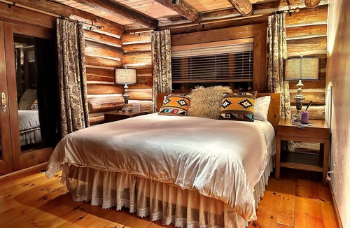 Roberts House | The Lodge at Oniya Ranch