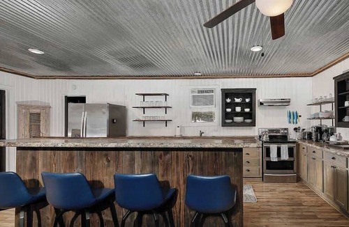 Centerville House | The Lodge At Our Texas Ranch