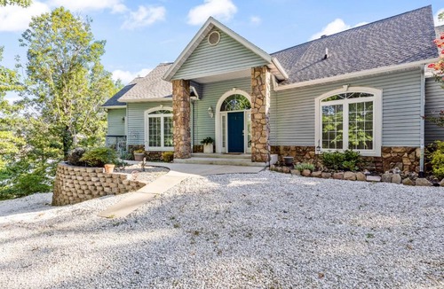 Sunrise Beach House | The Lodge at Sparkling Water