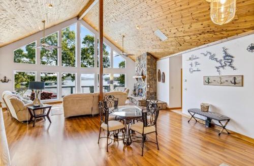 Sunrise Beach House | The Lodge at Sparkling Water