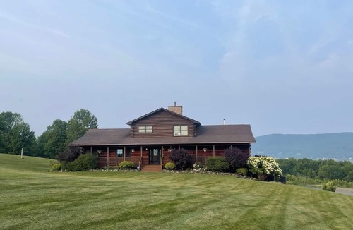 Richfield Springs House | The Lodge at Lakeview Point