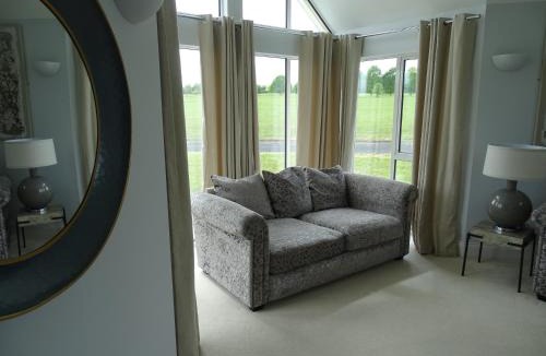 Ardens Grafton House | The Lodge - Bidford Grange Golf Course