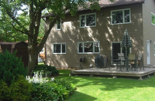 Wainfleet House | The Lodge @Bracewood Cottages