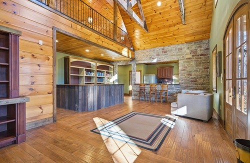 Dawsonville House | The Lodge @ Eden's Ridge