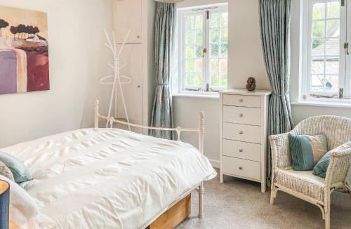 Dorchester House | The Lodge