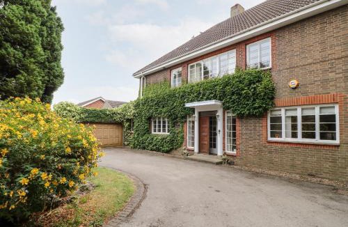 Grantham House | The Lodge