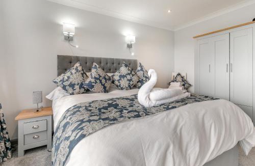 Mabe House | The Lodge