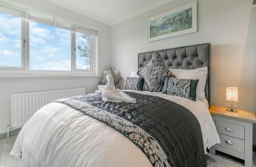 Mabe House | The Lodge