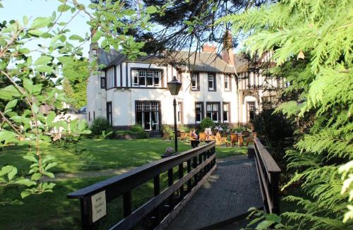 Almondbank Apartment | The Lodge