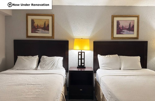 Bridgeton Hotel | The Lodge Hotel and Banquets