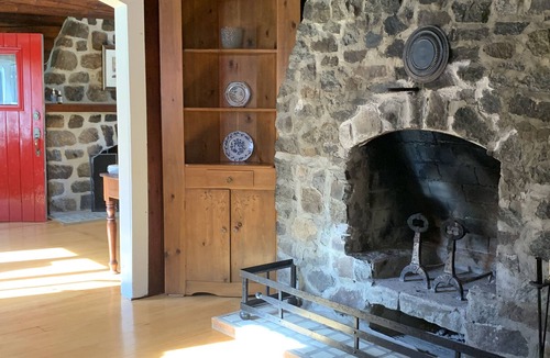 Morin Heights Ski Chalet | The Lodge house with swimming pool and spa