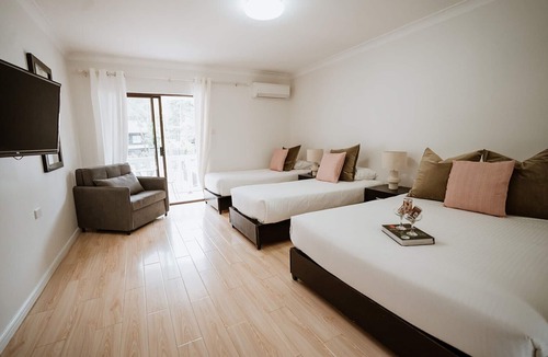 Jamberoo Hotel | The Lodge Jamberoo