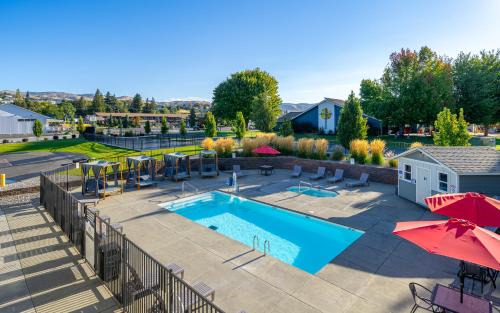 Wapato Point Hotel | The Lodge Lake Chelan