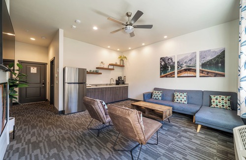 Wapato Point Hotel | The Lodge Lake Chelan