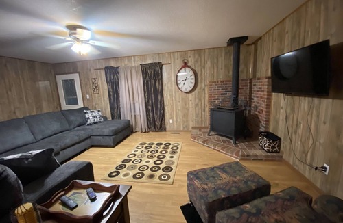 Warsaw House | The Lodge - Large Rental