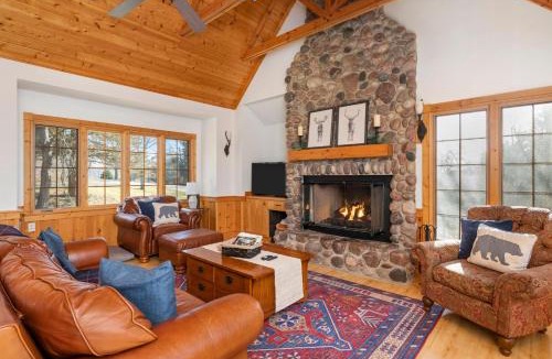 The Galena Territory Villa | The Lodge, 'North Woods' style, boutique Galena Getaway!