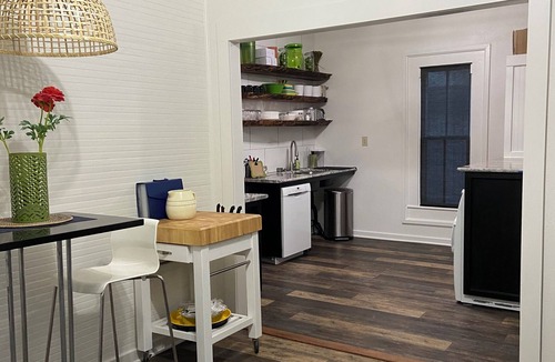 Salado House | The Lodge on Salado Creek includes golf cart