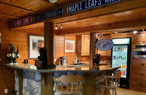 Kagawong House | The Lodge on Serendipity