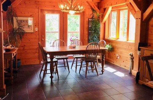 Kagawong House | The Lodge on Serendipity