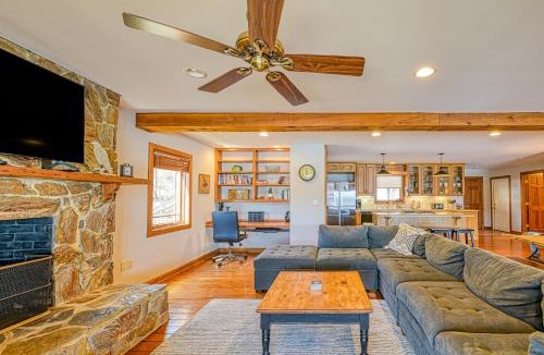 Huddleston House | The Lodge on Smith Mountain Lake