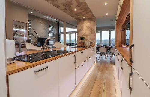 Holywell Cottage | The Lodge @ Racecourse House