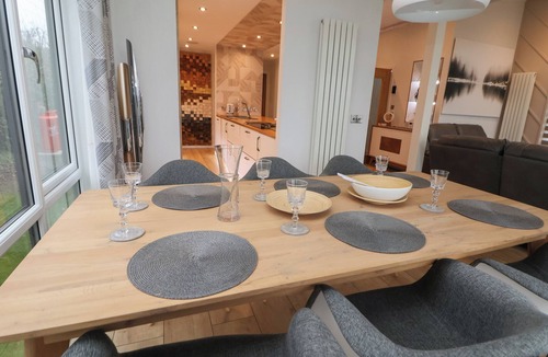 Holywell Cottage | The Lodge @ Racecourse House