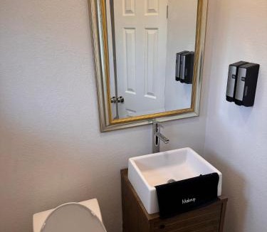 Tulelake Hotel | The Lodge Tulelake